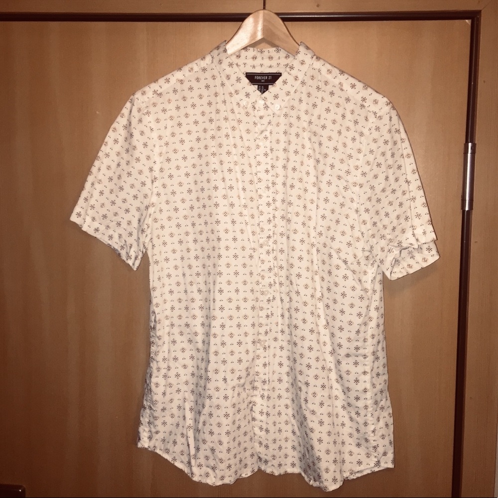 CASUAL BUTTON DOWN